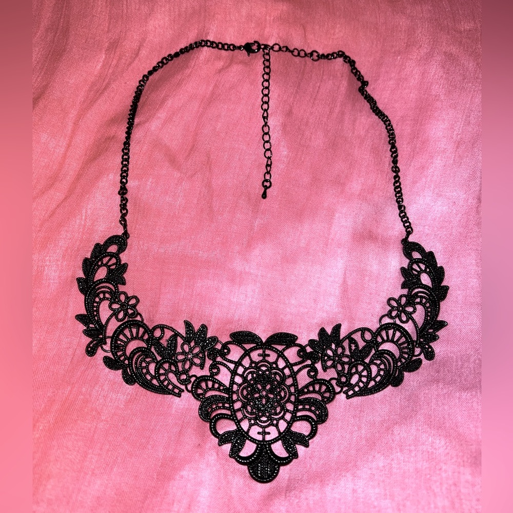 Adjustable black metal lace collar costume jewelry necklace